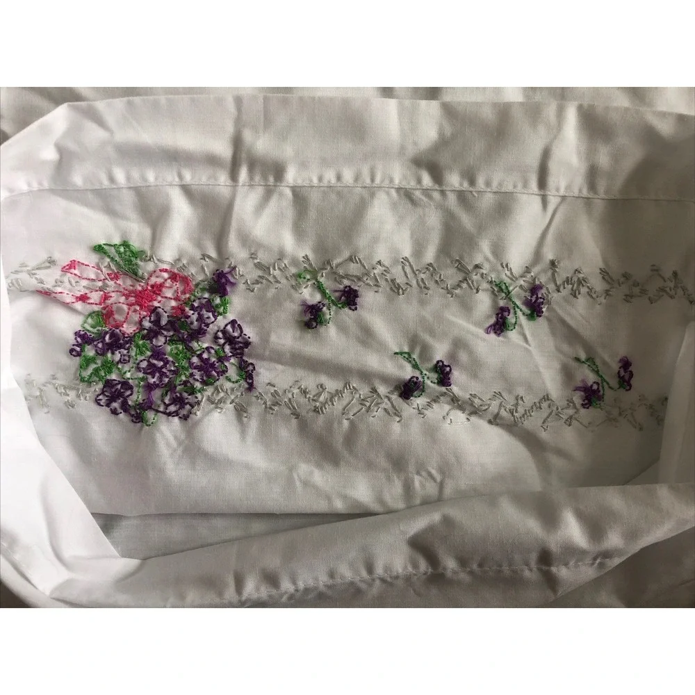 Vtg Embroidered Pillow Cases Pair 29x20 Purple Pansies Pink Ribbon Cottagecore
